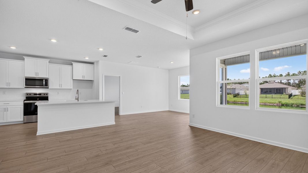 Representative unfurnished interior of a home built from the Alden by D.R. Horton in Broward Key, Jacksonville (Image 14).