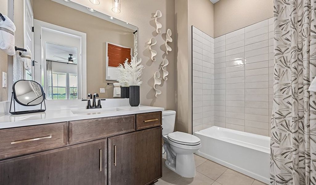 Darius-D786-Legacy Bathroom