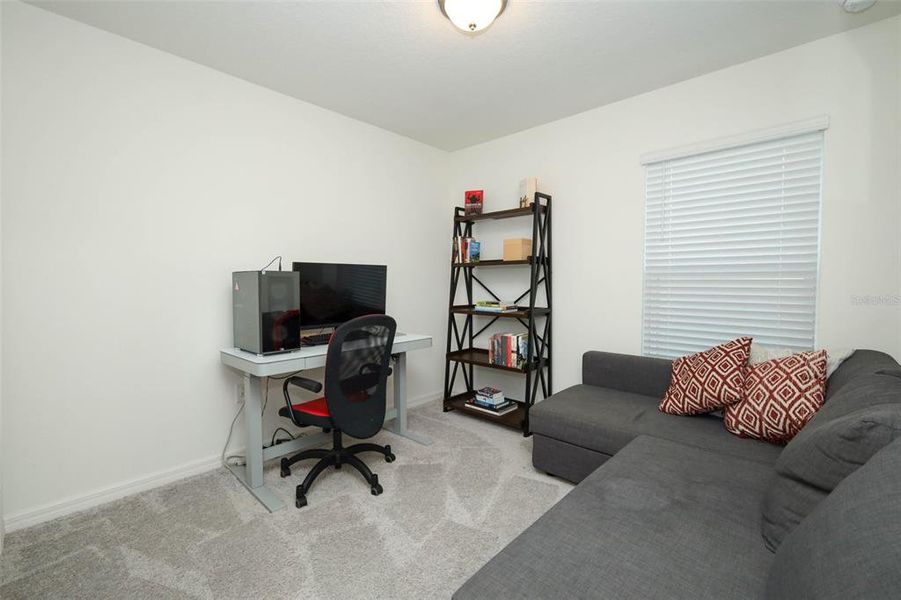 Furnished interior view inside a new home in The Reserve at Lake Ridge II, Minneola (Image 29).