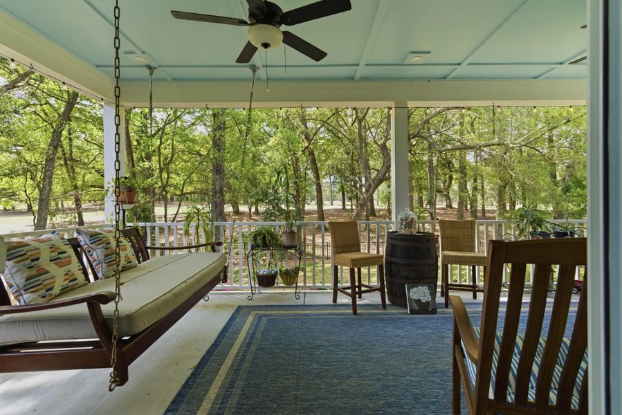 Exterior details and patio area of a home in , Santee (Image 45).