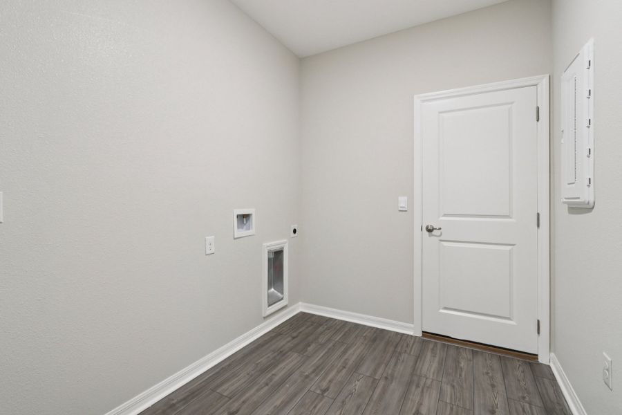 Representative unfurnished interior of a home built from the Ashton by Maronda Homes in Brookshire Green, Kingsland (Image 24).