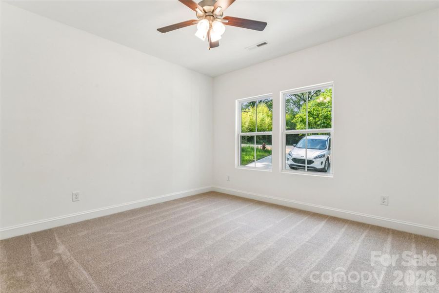 Spacious, unfurnished interior of a new home in , Gastonia (Image 9).