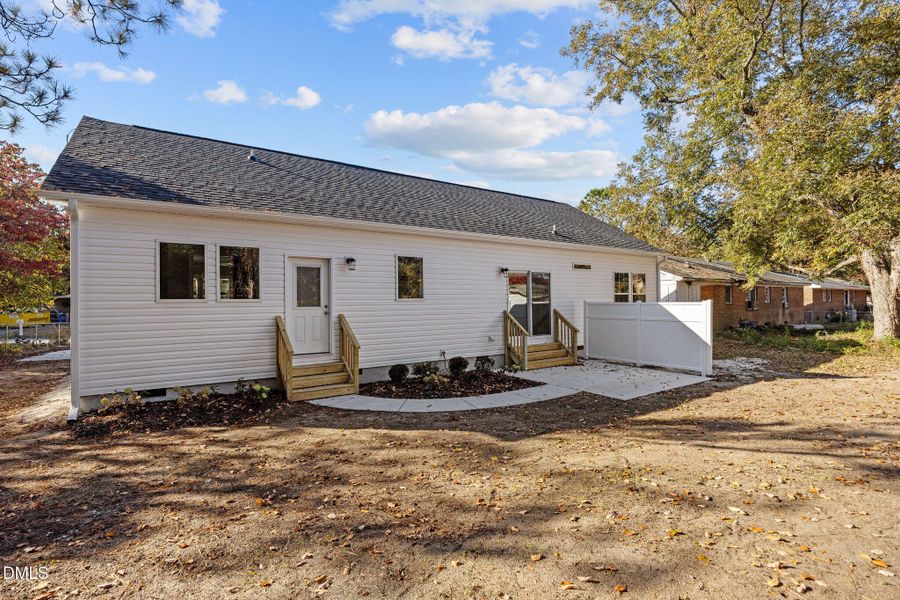 8-web-or-mls-BLS_0006 (1)