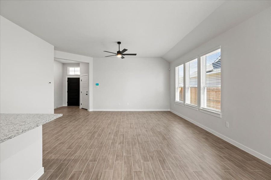Spacious, unfurnished interior of a new home in Trace, San Marcos (Image 16). Spacious, unfurnished interior of a new home in Trace, San Marcos (Image 16).