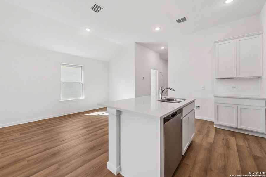 Furnished interior view inside a new home in Park Place, New Braunfels (Image 4).