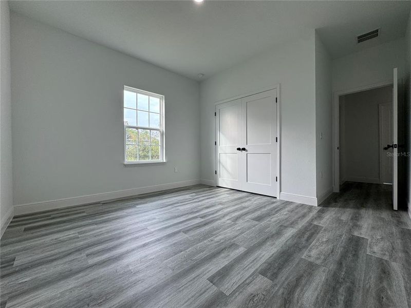 Spacious, unfurnished interior of a new home in , Ocala (Image 22).
