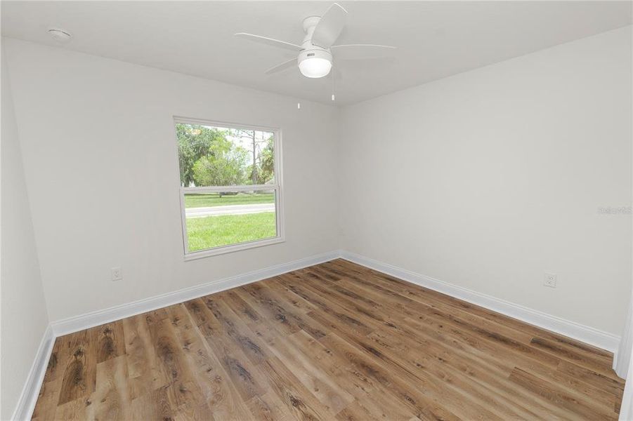 Spacious, unfurnished interior of a new home in , Eagle Lake (Image 20).