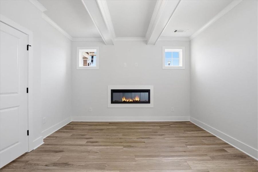 Spacious, unfurnished interior of a new home in , Lawrenceville (Image 44).