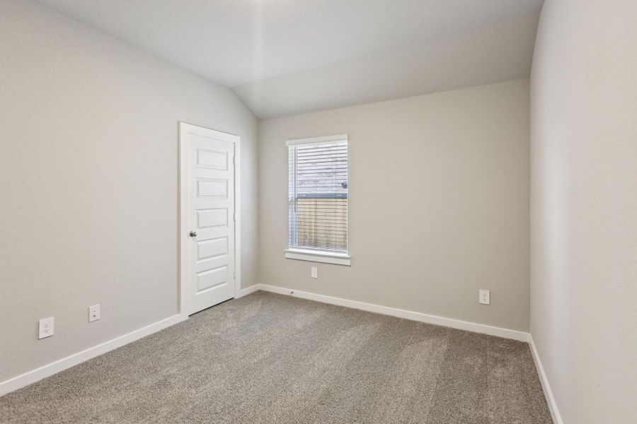 Spacious, unfurnished interior of a new home in Massey Oaks - Premier Series, Pearland (Image 19). Spacious, unfurnished interior of a new home in Massey Oaks - Premier Series, Pearland (Image 19).
