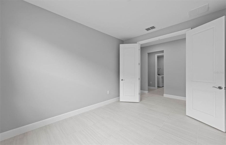 Spacious, unfurnished interior of a new home in Shores at Stillwater, Englewood (Image 19).