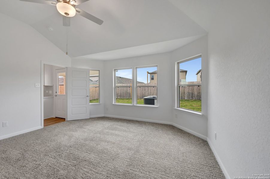 Spacious, unfurnished interior of a new home in Park Place, New Braunfels (Image 22).