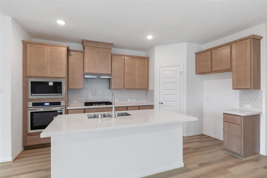 Furnished interior view inside a new home in Ellis Cove, Seabrook (Image 16).