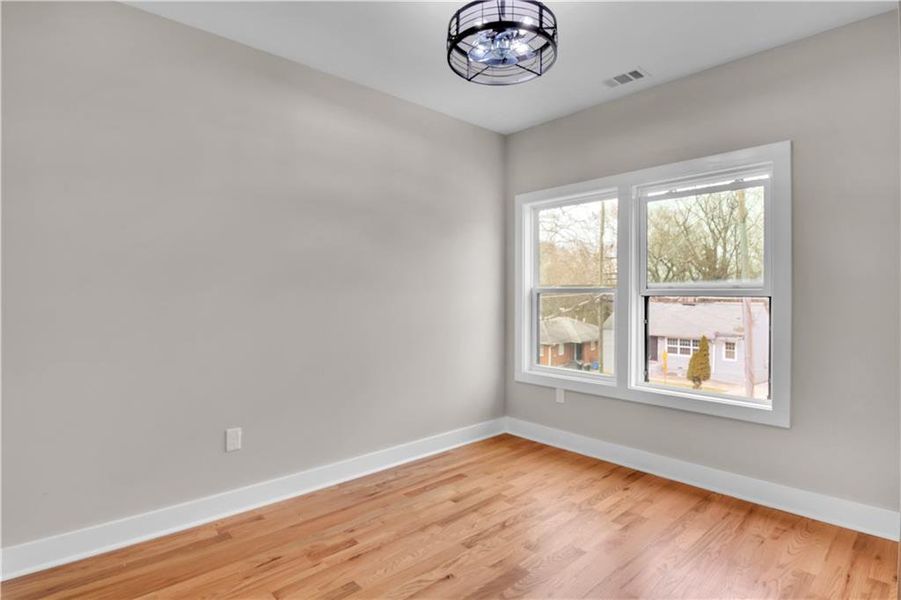 Spacious, unfurnished interior of a new home in , Atlanta (Image 34).