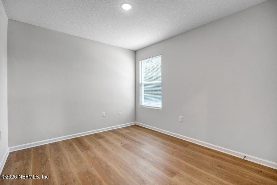 Spacious, unfurnished interior of a new home in , Jacksonville (Image 20).