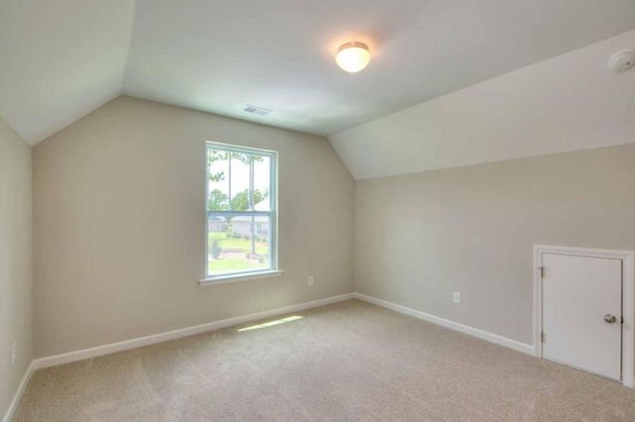 Representative unfurnished interior of a home built from the Sinclair by True Homes in Edgewater - Harbor Pointe, Lancaster (Image 19).
