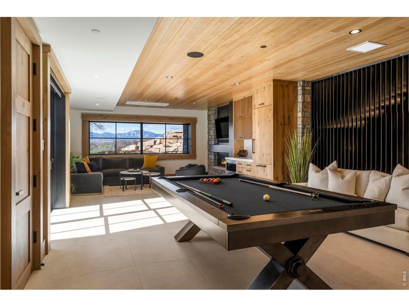 Community amenities in , Lafayette (Image 38).