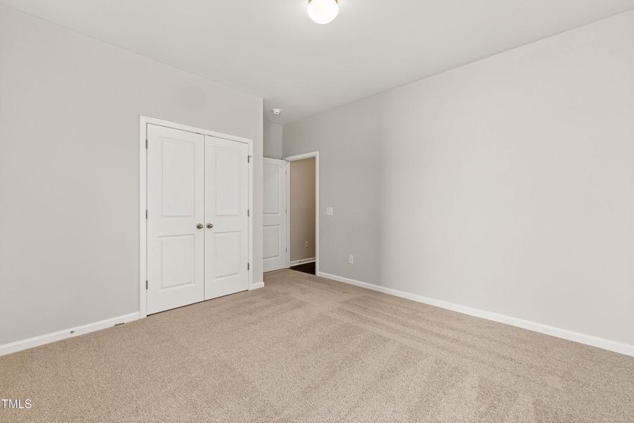 Ral_Barrington_431 (43) Ral_Barrington_431 (43)