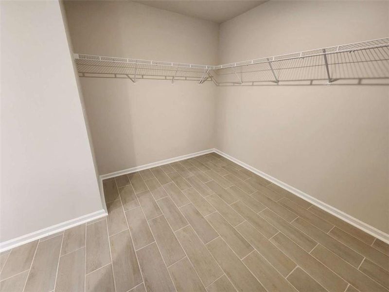 Spacious, unfurnished interior of a new home in The Woodlands Preserve, Jackson (Image 44).