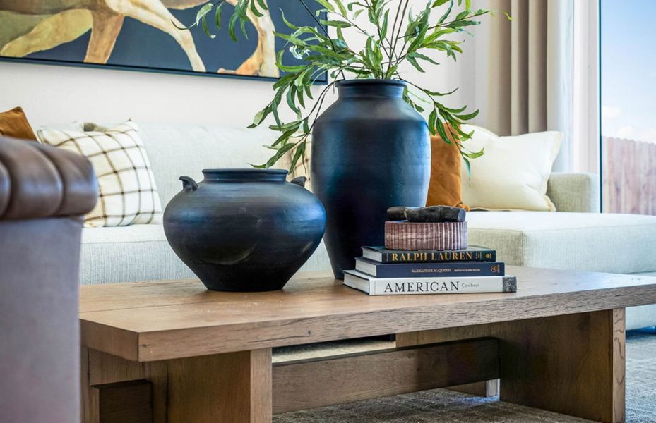 Representative interior finishes for a home built from the Sanford by Pulte Homes in Kuempel Farms, Pflugerville (Image 75).