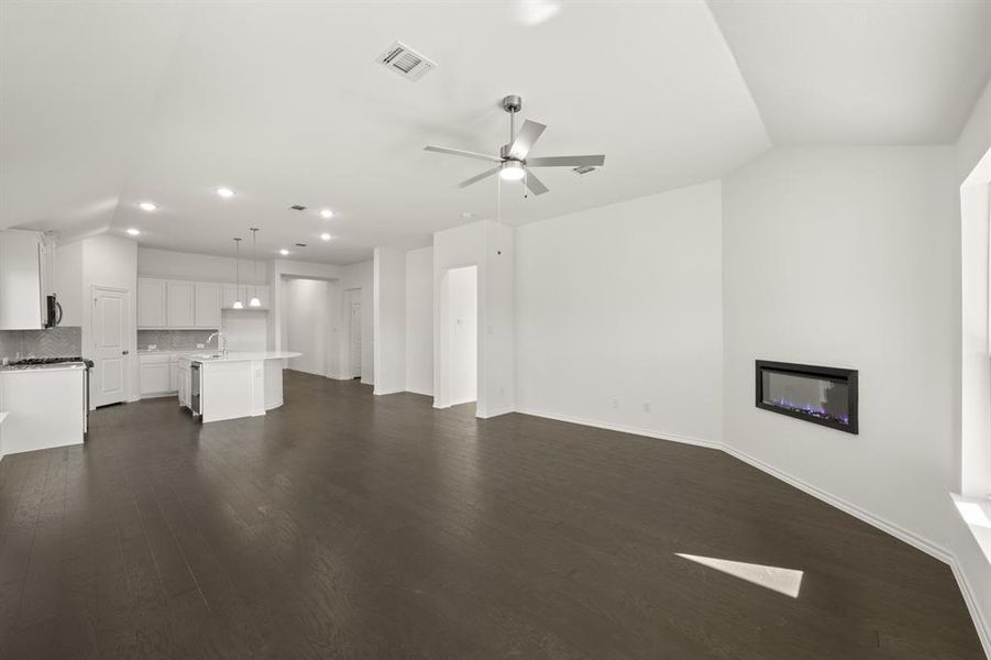 1016 Windsong- Living Room'-1 1016 Windsong- Living Room'-1