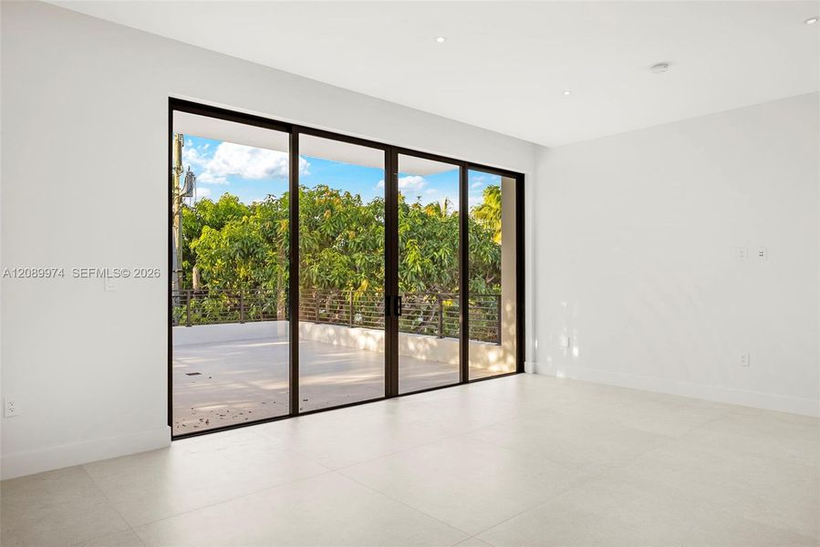 Spacious, unfurnished interior of a new home in , South Miami (Image 51).