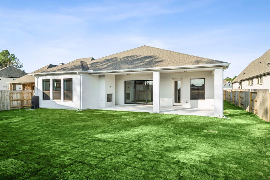Exterior details and patio area of a home in ARTAVIA - Parkview Collection, Conroe (Image 25).