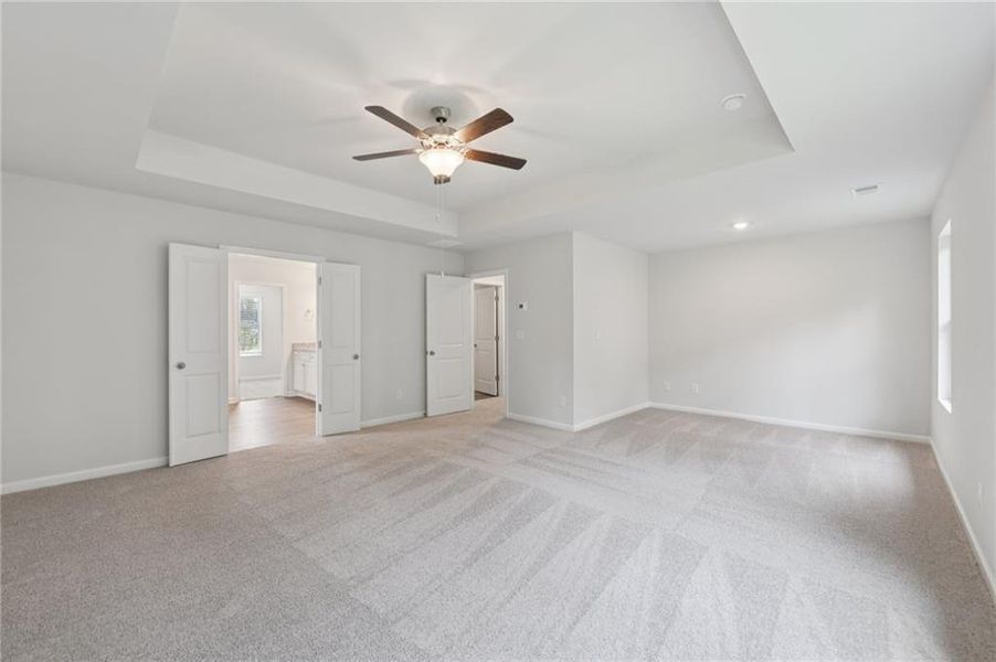 Spacious, unfurnished interior of a new home in Stephen's Landing, Loganville (Image 15).