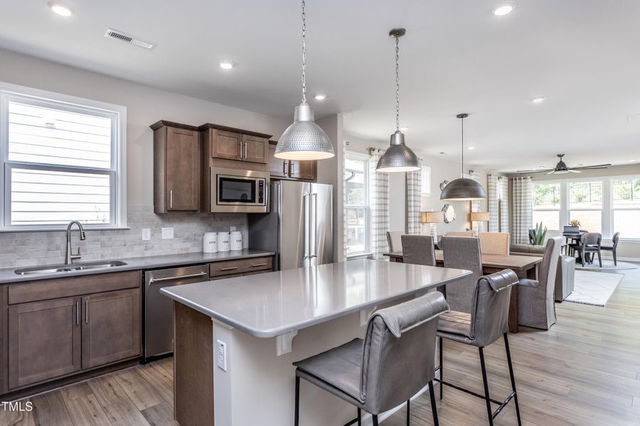 Contour005 Contour005