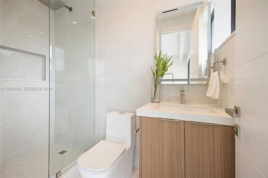 Furnished interior view inside a new home in , Fort Lauderdale (Image 11).