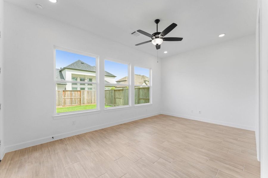 Spacious, unfurnished interior of a new home in , Spring (Image 29).