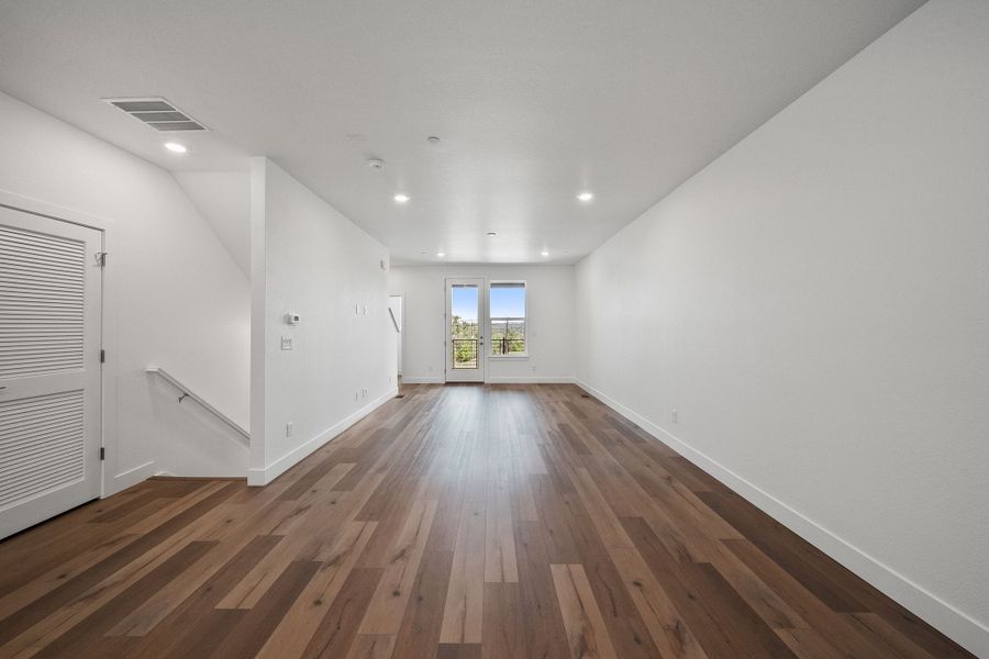 Spacious, unfurnished interior of a new home in Berkeley Villas, Denver (Image 18). Spacious, unfurnished interior of a new home in Berkeley Villas, Denver (Image 18).