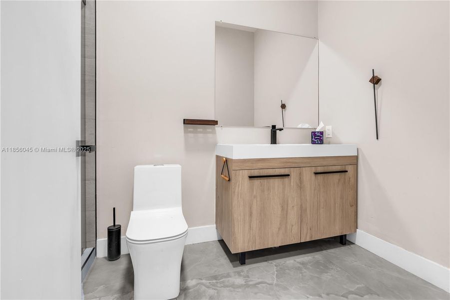 Furnished interior view inside a new home in , Miramar (Image 3).