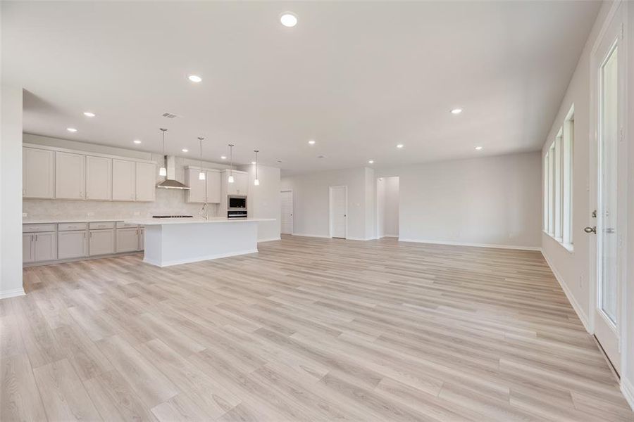 Spacious, unfurnished interior of a new home in Valencia On The Lake, Little Elm (Image 25).