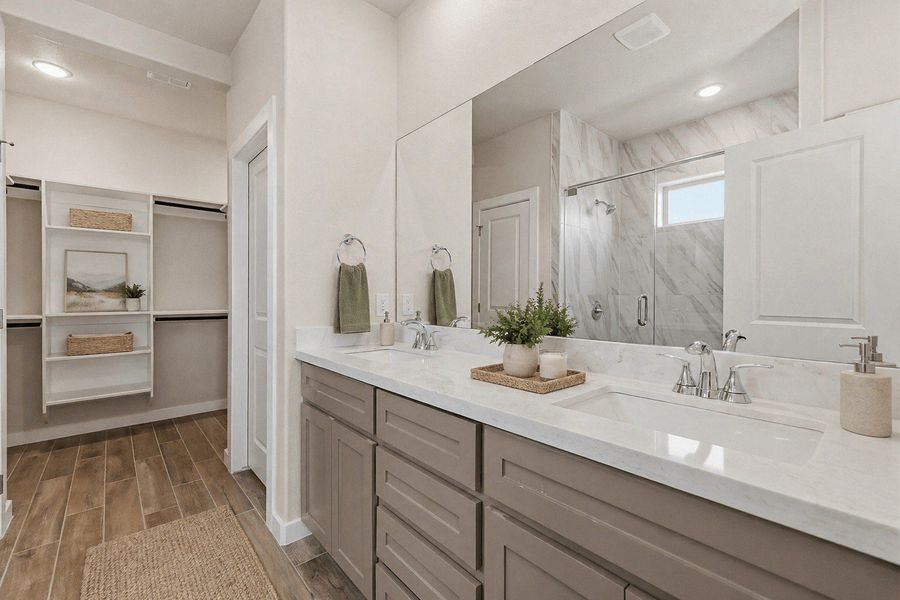 Furnished interior view inside a new home in Paloma Ranch, Harlingen (Image 14).