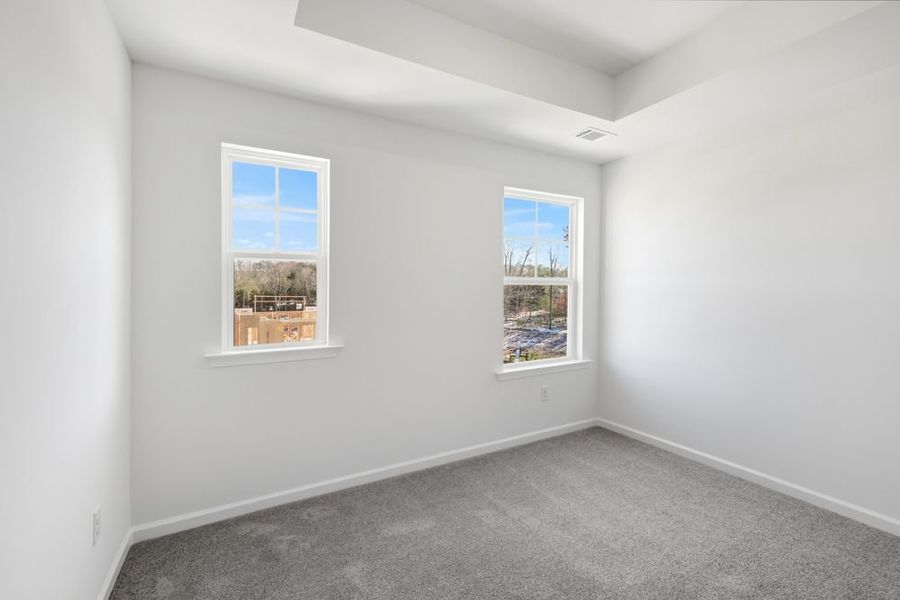 Spacious, unfurnished interior of a new home in Auburn Glen, Dacula (Image 18).