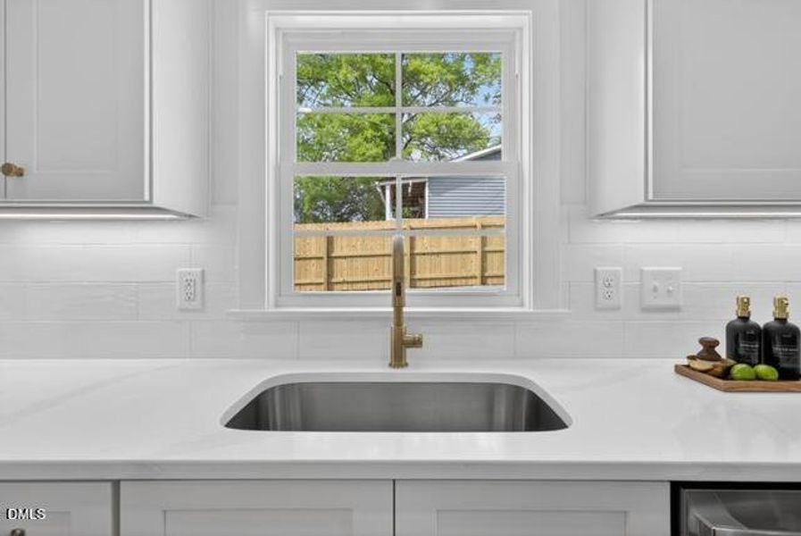 1406 Gunter St Durham-15