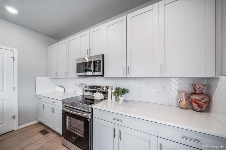 Furnished interior view inside a new home in , Aurora (Image 13).