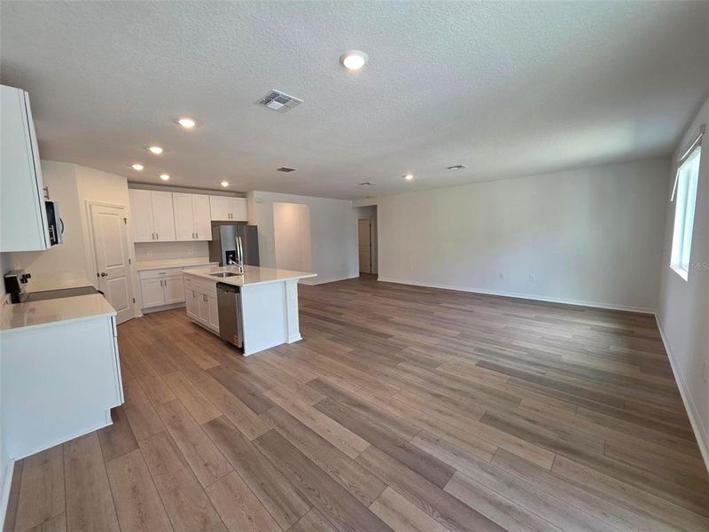 Spacious, unfurnished interior of a new home in Magnolia Bay - Classic Series, Nokomis (Image 9).