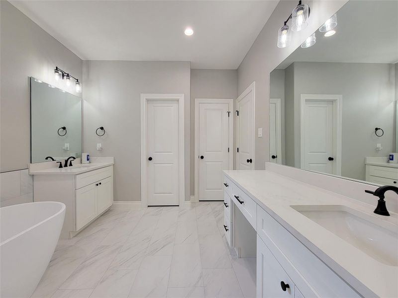 Furnished interior view inside a new home in , Conroe (Image 17).