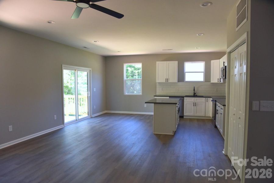 Spacious, unfurnished interior of a new home in , Lincolnton (Image 15).