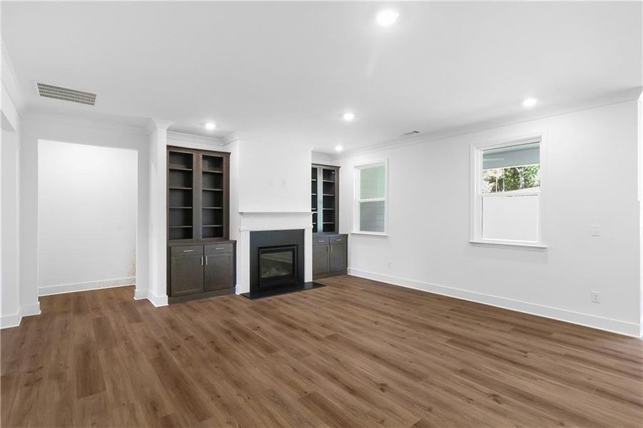 Spacious, unfurnished interior of a new home in Twelve Parks 55+, Sharpsburg (Image 18). Spacious, unfurnished interior of a new home in Twelve Parks 55+, Sharpsburg (Image 18).