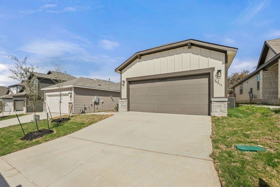 Representative exterior photo of a completed home built from the Big Bend by Hakes Brothers in Veranda, San Antonio, TX (Image 10). Representative exterior photo of a completed home built from the Big Bend by Hakes Brothers in Veranda, San Antonio, TX (Image 10).