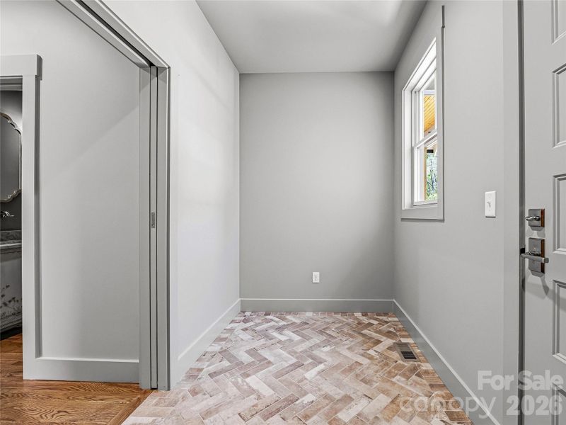 Spacious, unfurnished interior of a new home in , Asheville (Image 11).