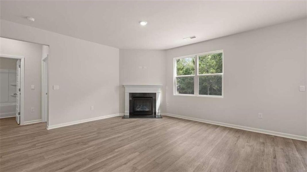 Spacious, unfurnished interior of a new home in Cedar Ridge - Locust Grove Station, Locust Grove (Image 11).