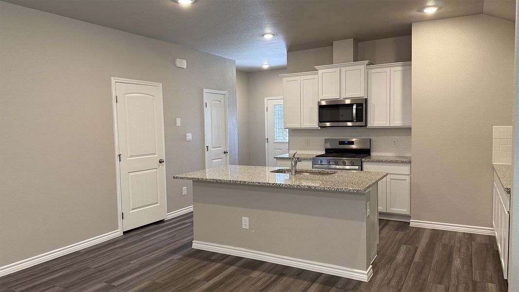 Furnished interior view inside a new home in London Towne, Corpus Christi (Image 6). Furnished interior view inside a new home in London Towne, Corpus Christi (Image 6).