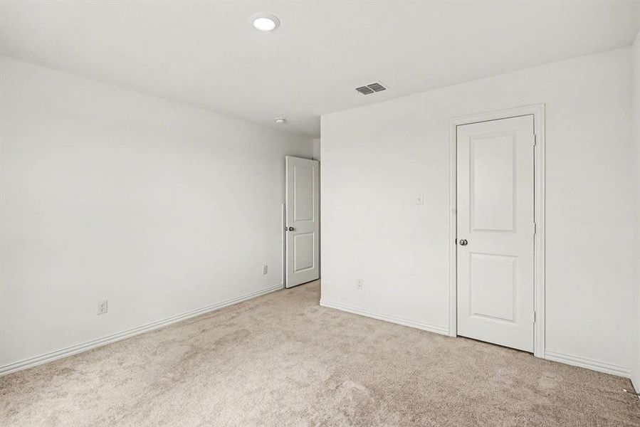 Spacious, unfurnished interior of a new home in Northpointe, Fort Worth (Image 28).