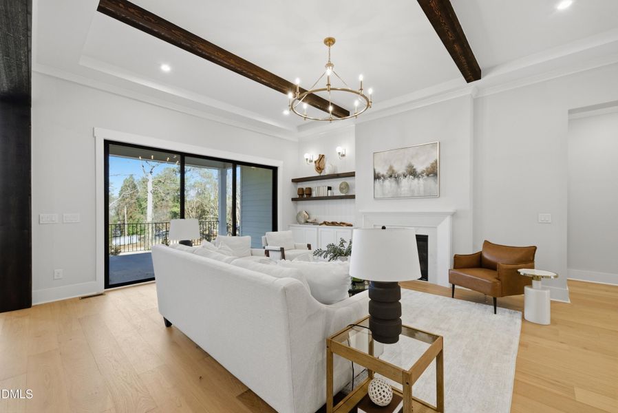 RGA-0409-00_Ballentine B_Family Room-3