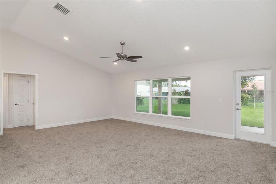 Spacious, unfurnished interior of a new home in , Palm Coast (Image 15).