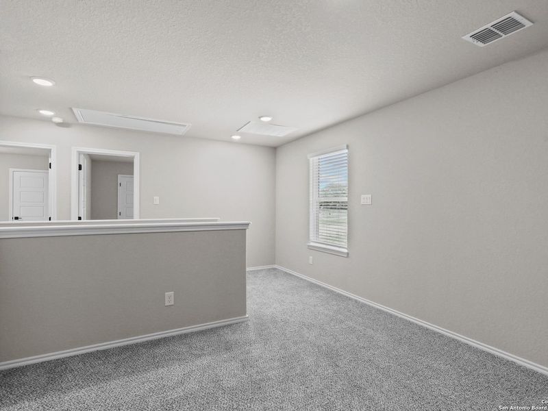 Spacious, unfurnished interior of a new home in Cedar Heights, San Antonio (Image 25). Spacious, unfurnished interior of a new home in Cedar Heights, San Antonio (Image 25).