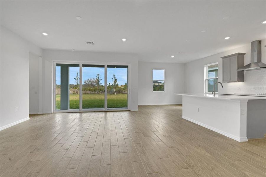 Spacious, unfurnished interior of a new home in Turnleaf, Punta Gorda (Image 29). Spacious, unfurnished interior of a new home in Turnleaf, Punta Gorda (Image 29).